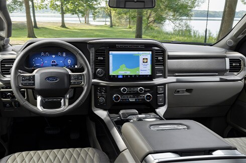 Interior de la Pickup Ford Lobo 2025, Camioneta de Gran Tecnología de Conectividad